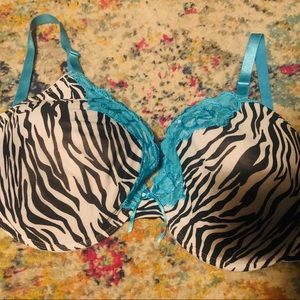 Woman’s 42D bra- worn 1 time